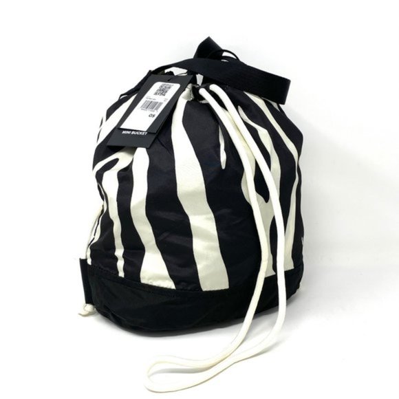 Converse 10018971-A01 Women's Bucket Bag Black White Drawstrings 3 Wear Options - Picture 4 of 7